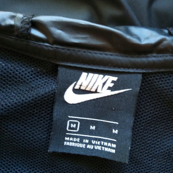Nike Black Hooded Ladies Jacket - Picture 8 of 8